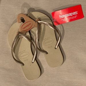 Havaianas Sand Grey/Light Golden Flip Flops BNWT